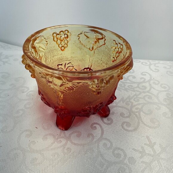 Vintage Amberina Glass Grape Leaf Footed Bowl Glows Orange - Picture 3 of 10